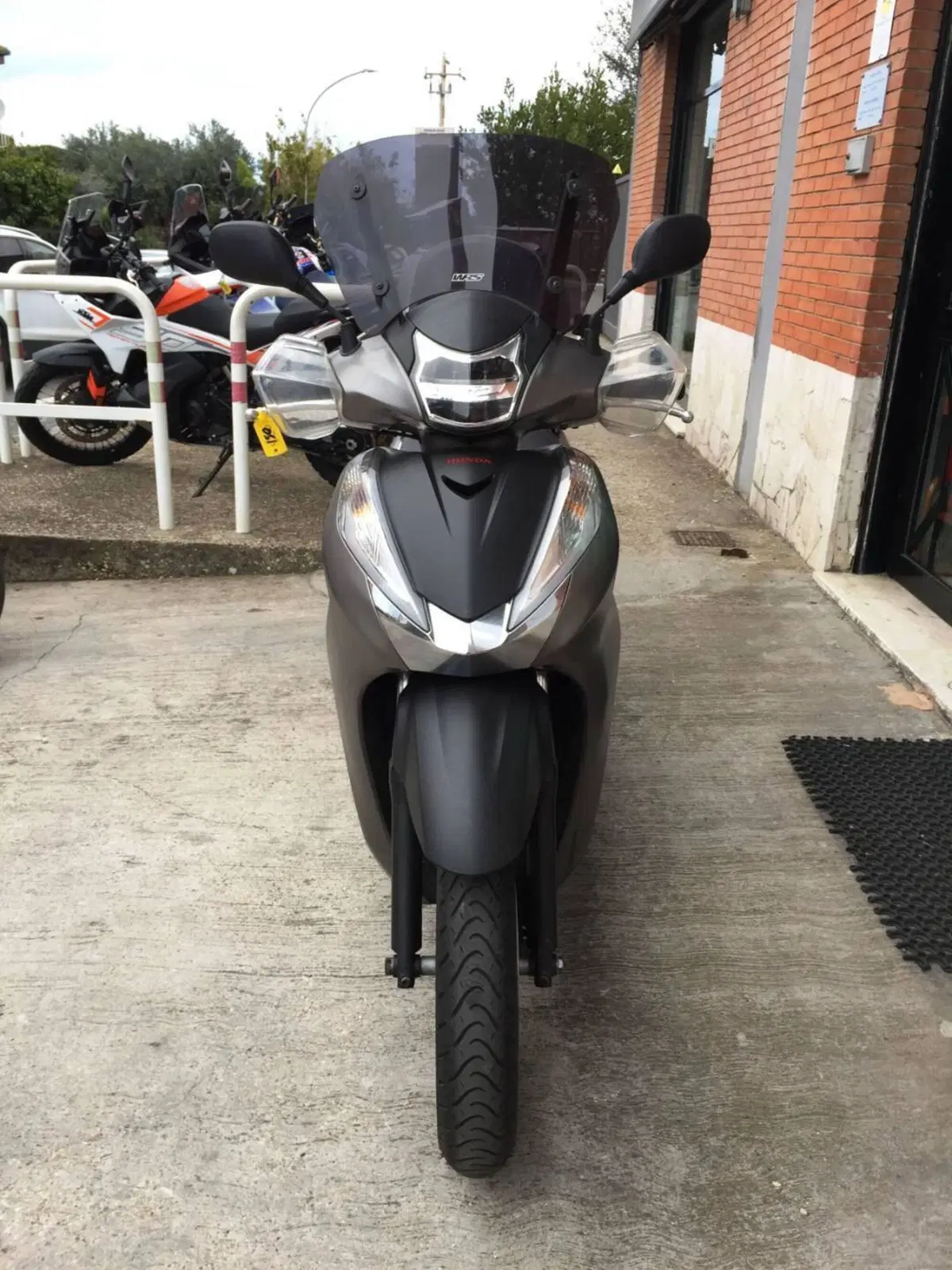 Honda SH 300 i Sport ABS (2018 - 20) (3)