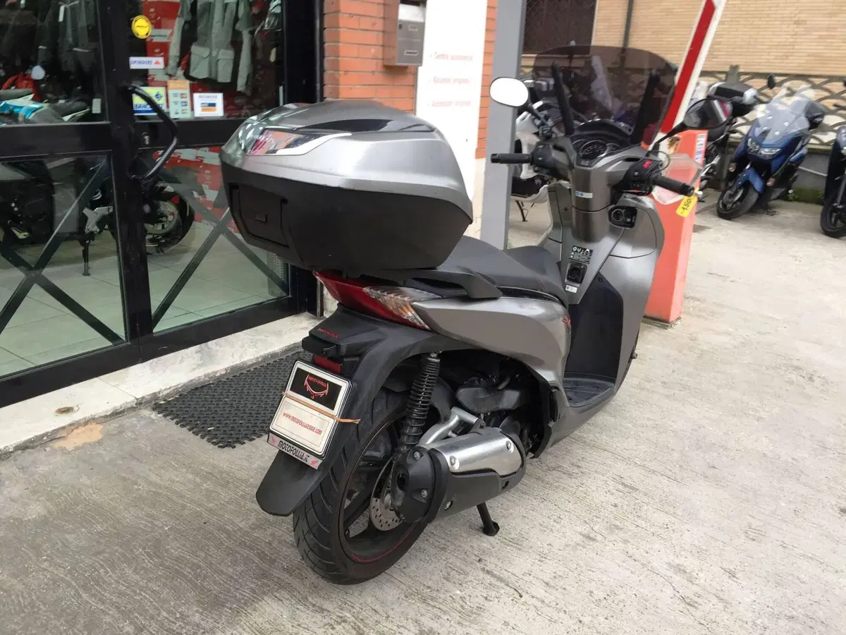 Honda SH 300 i Sport ABS (2018 - 20) (8)