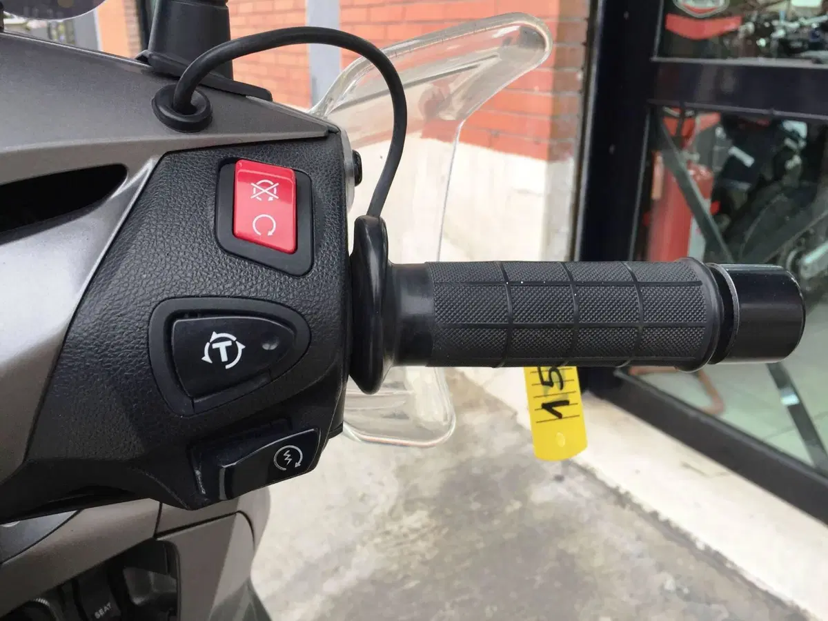 Honda SH 300 i Sport ABS (2018 - 20) (11)