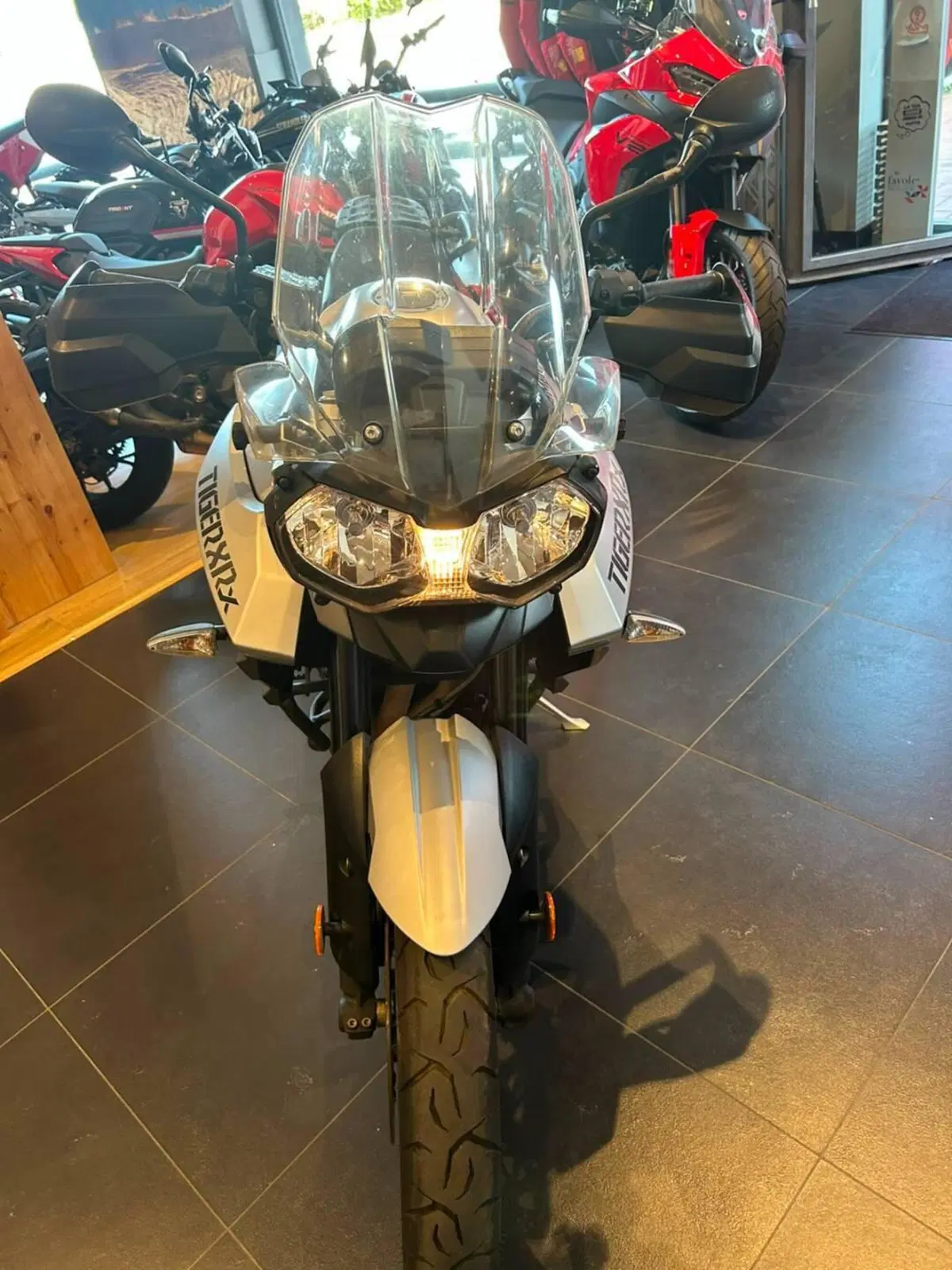 Triumph Tiger 800 XRx (2015 - 17) (5)