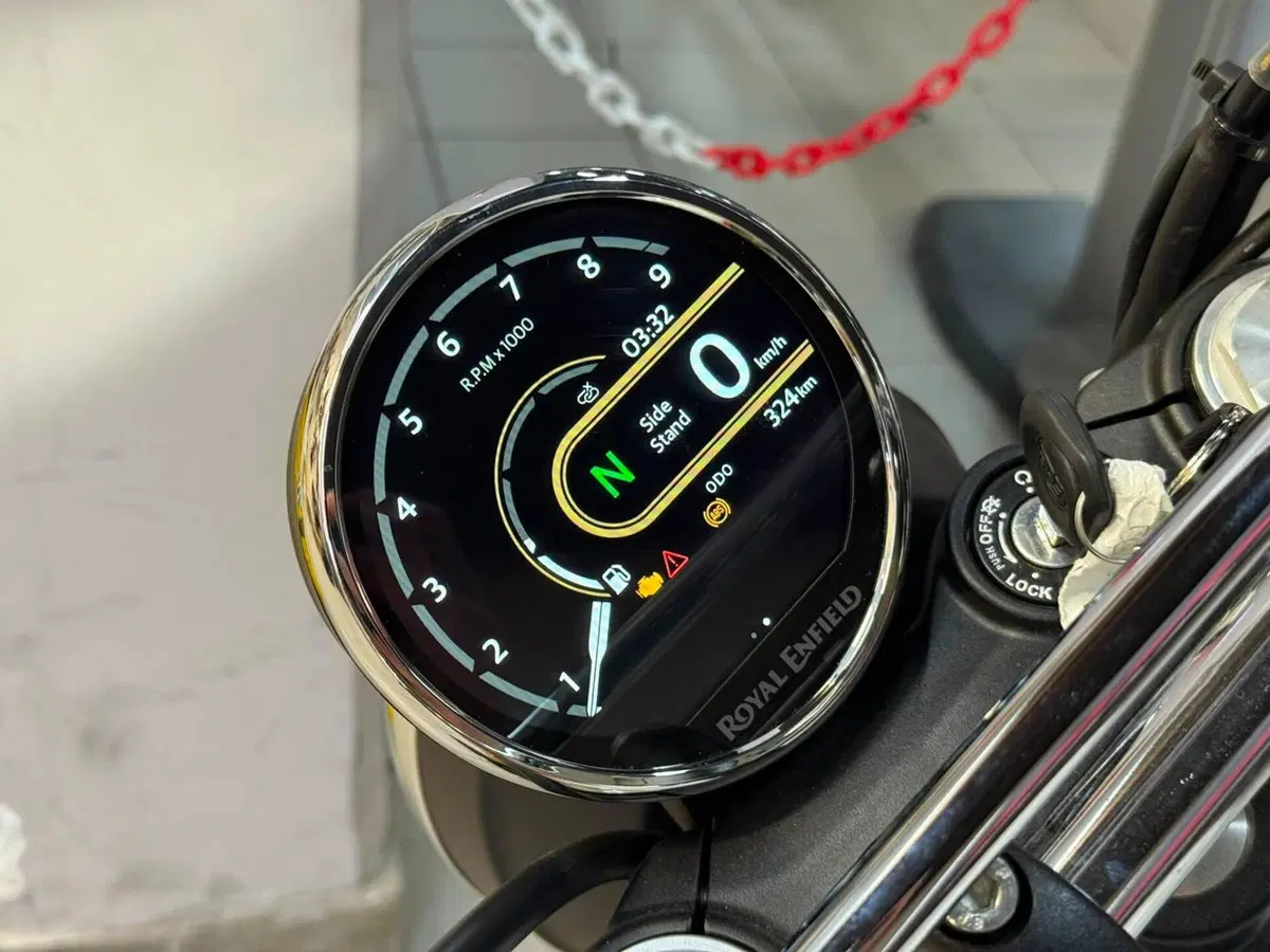 Royal Enfield Bear 650 (2025 - 26) (7)