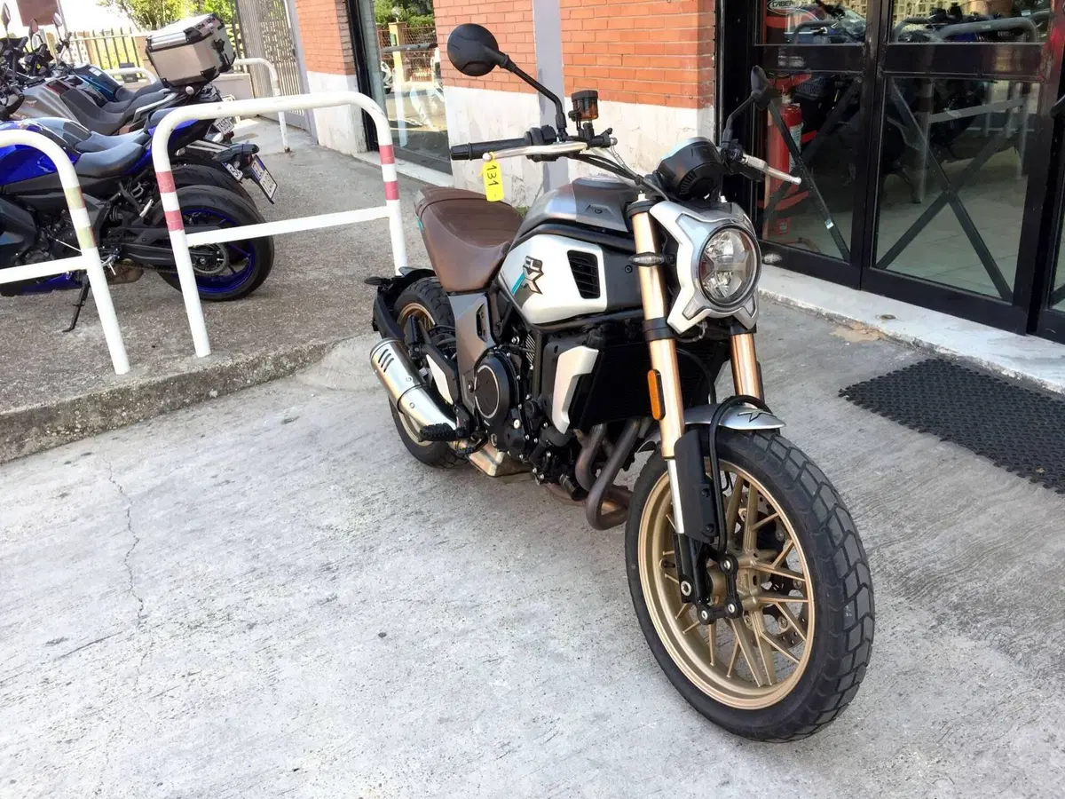 CFMOTO 700CL-X Heritage (2021 - 26) (2)