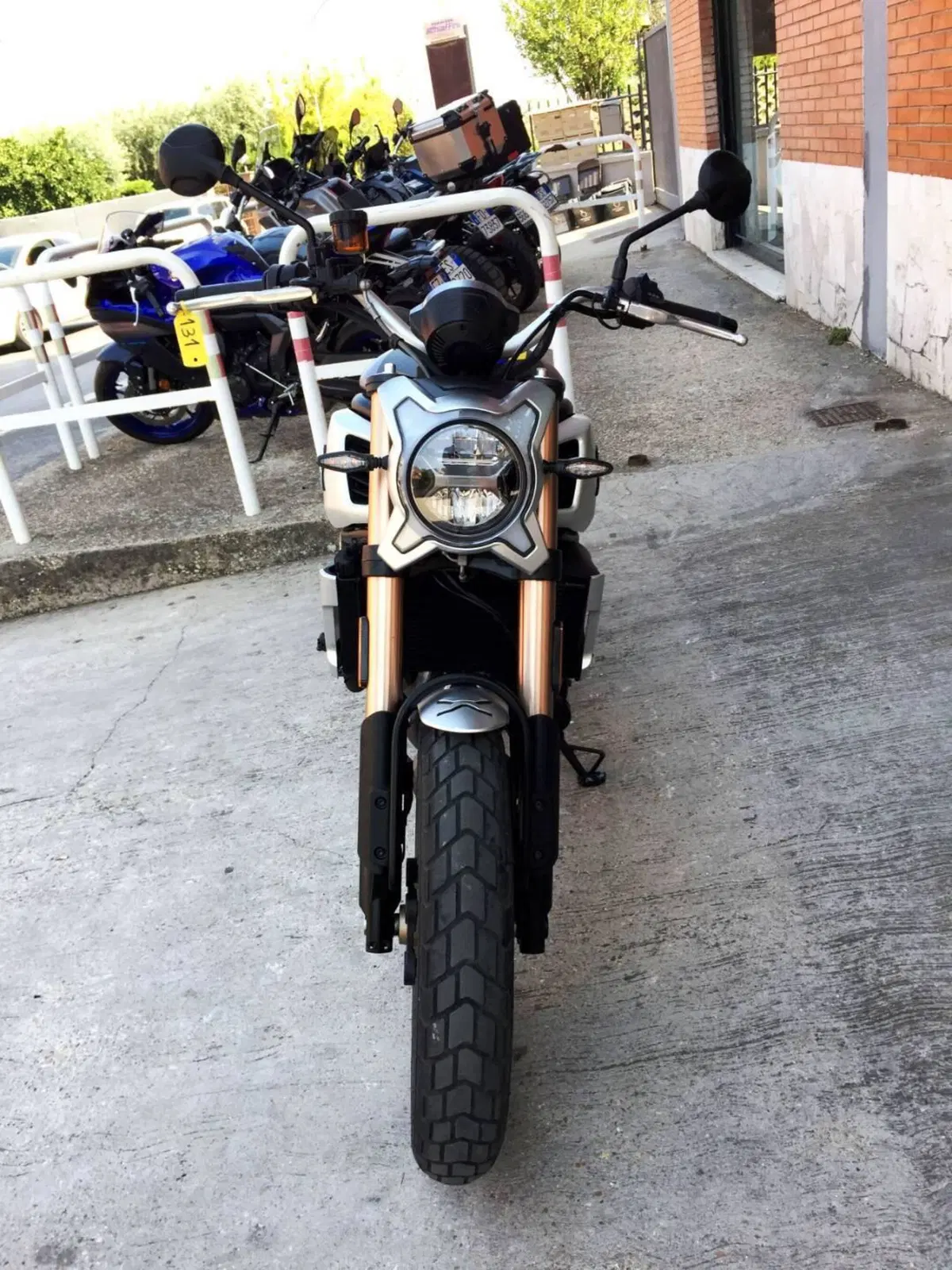 CFMOTO 700CL-X Heritage (2021 - 26) (3)