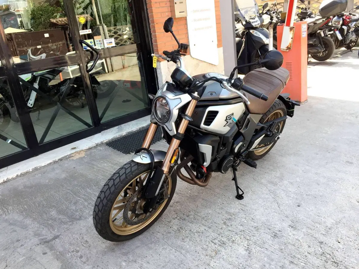 CFMOTO 700CL-X Heritage (2021 - 26) (4)