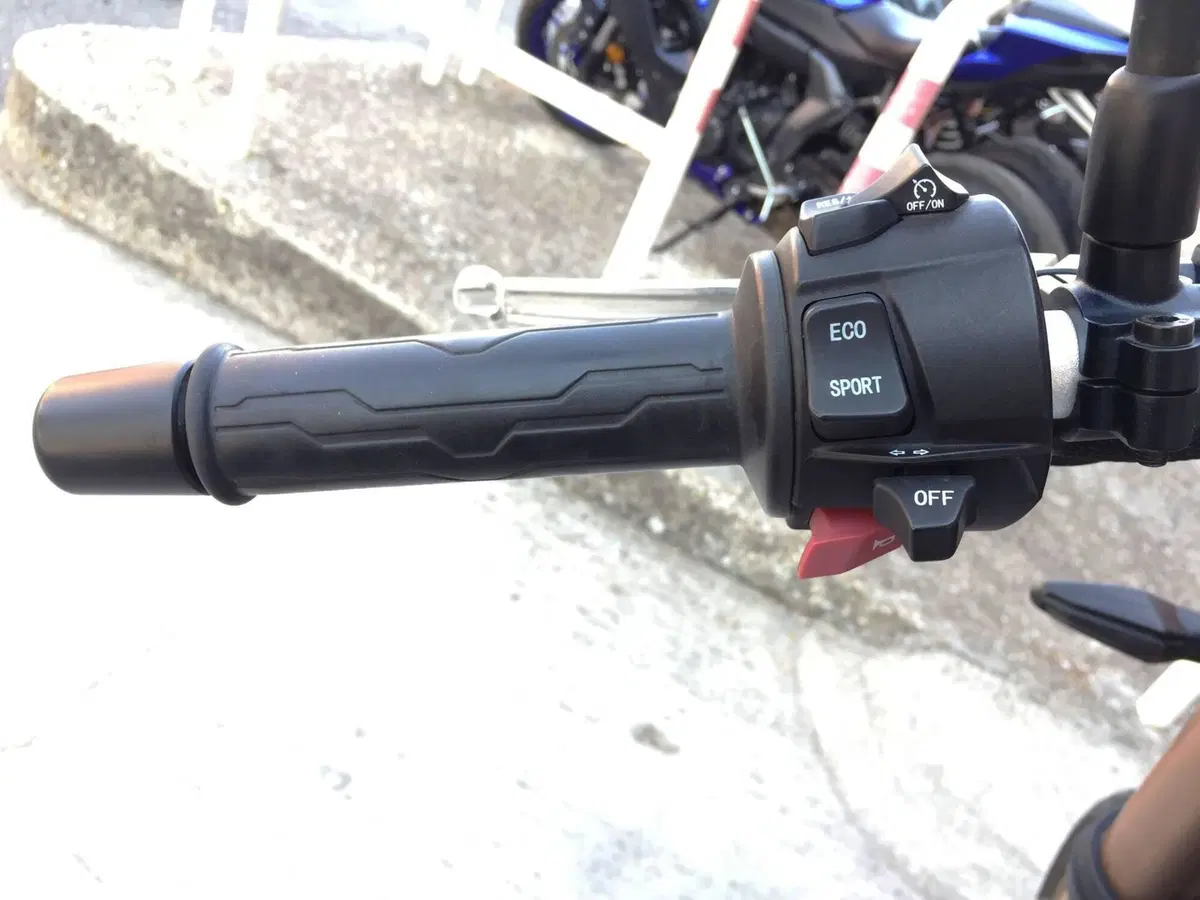 CFMOTO 700CL-X Heritage (2021 - 26) (12)