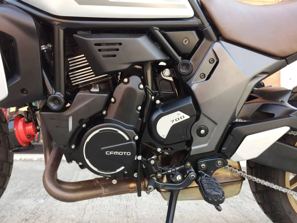 CFMOTO 700CL-X Heritage (2021 - 26) (18)