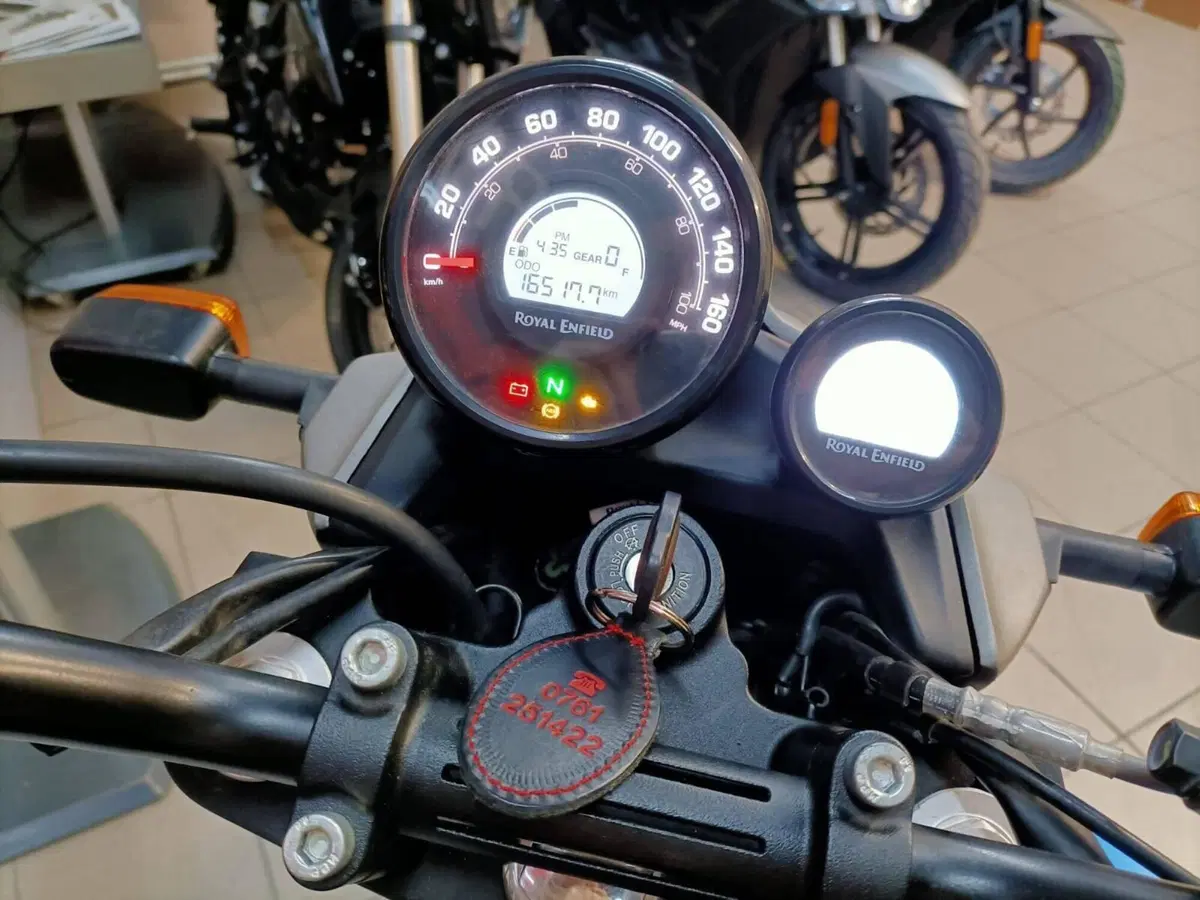 Royal Enfield Scram 411 (2022 - 24) (12)