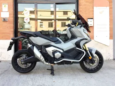 Honda X-ADV 750 DCT (2021 - 24) usata