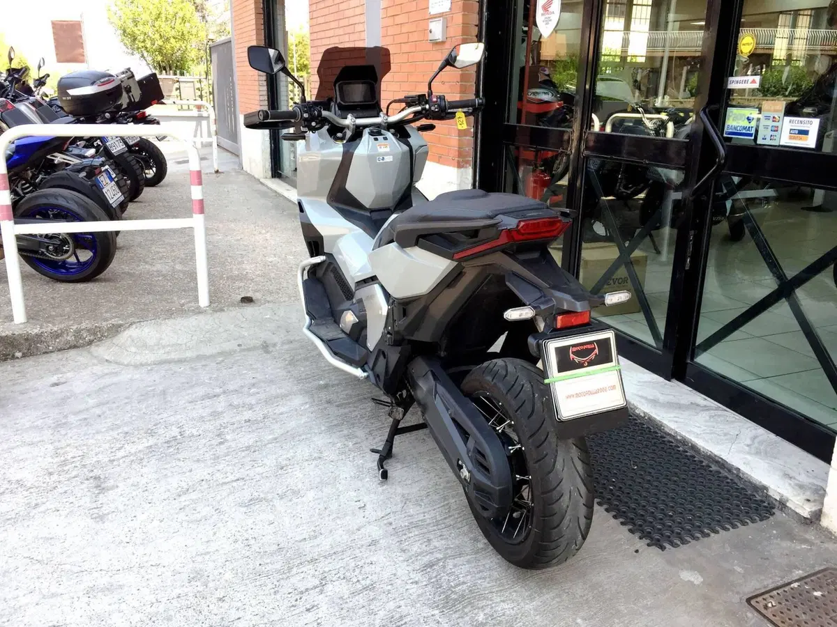 Honda X-ADV 750 DCT (2021 - 24) (6)