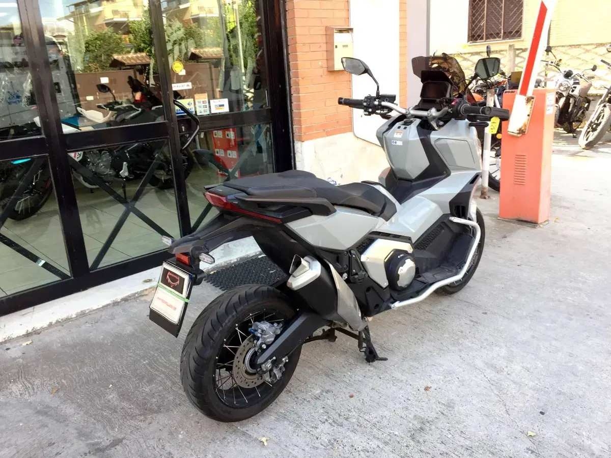 Honda X-ADV 750 DCT (2021 - 24) (8)