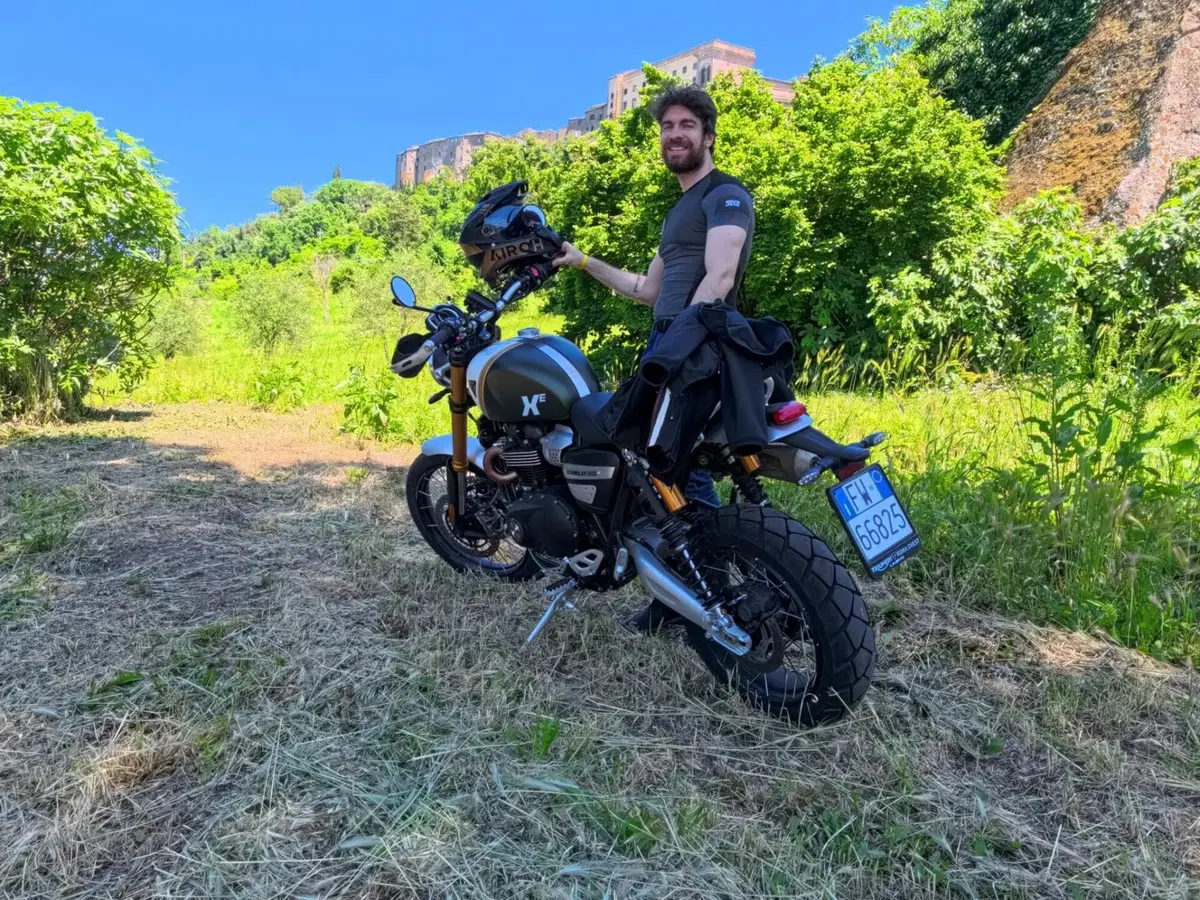 Triumph Scrambler 1200 XE (2026) (5)