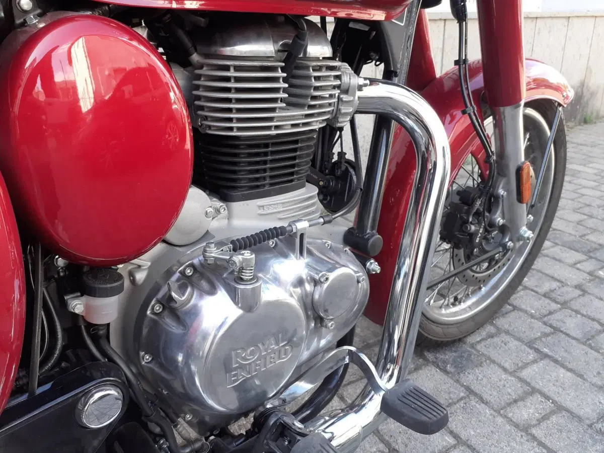 Royal Enfield Classic 350 (2021 - 26) (5)