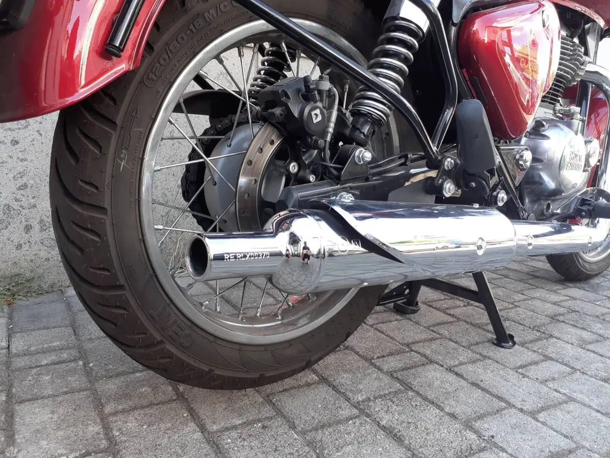 Royal Enfield Classic 350 (2021 - 26) (6)