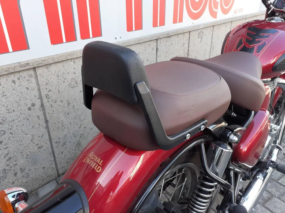 Royal Enfield Classic 350 (2021 - 26) (7)