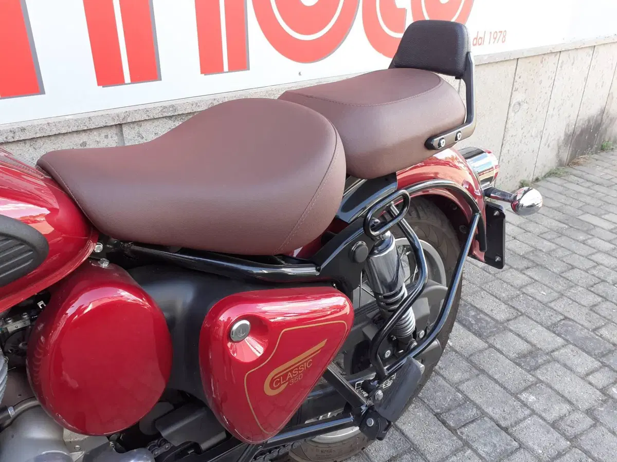 Royal Enfield Classic 350 (2021 - 26) (16)