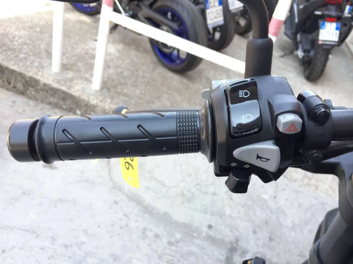 Honda CB 650 R (2021 - 23) (12)