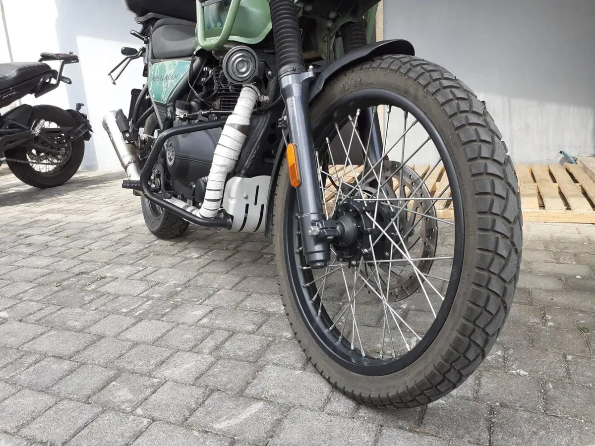 Royal Enfield Himalayan 411 (2021 - 24) (3)