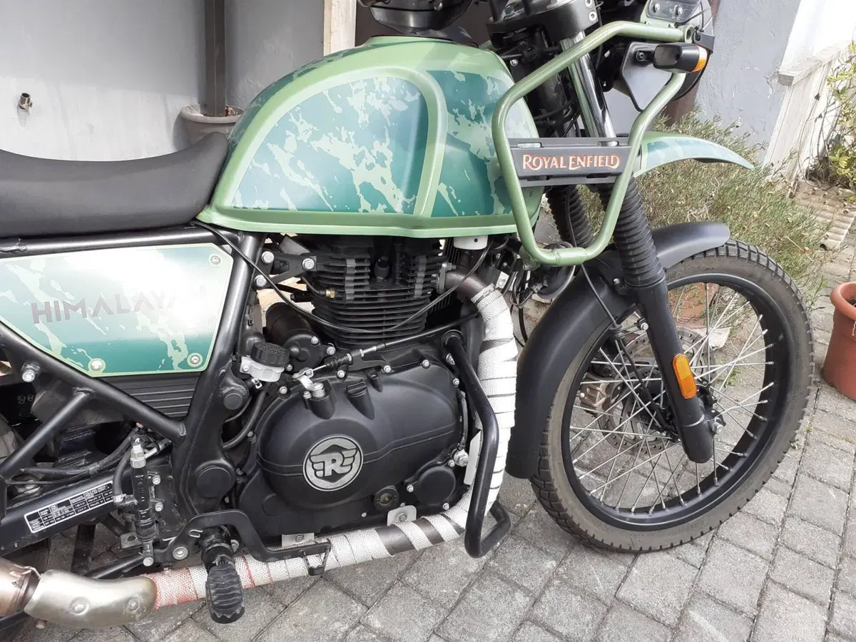 Royal Enfield Himalayan 411 (2021 - 24) (4)