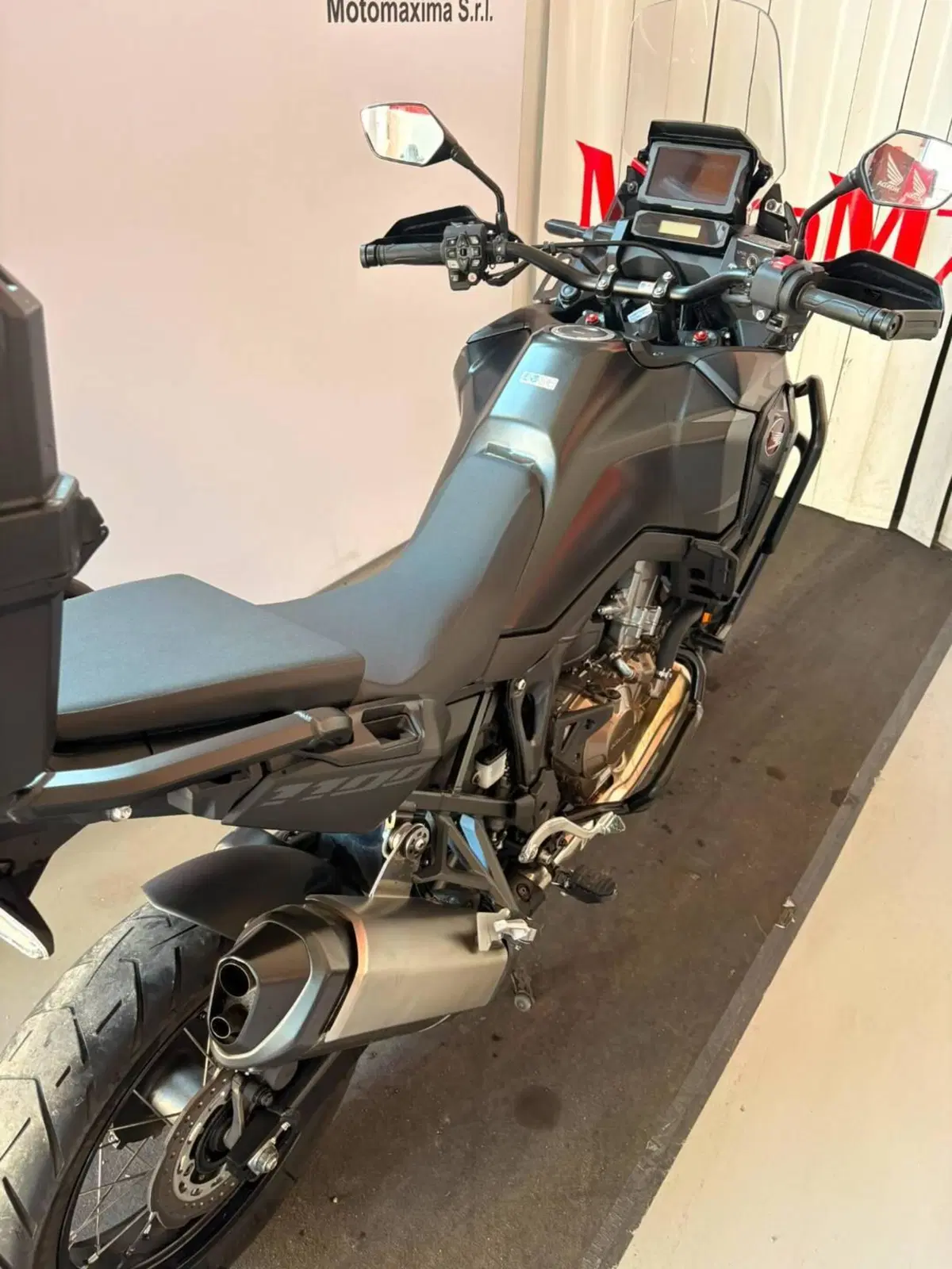 Honda Africa Twin CRF 1100L Urban (2022 - 23) (2)