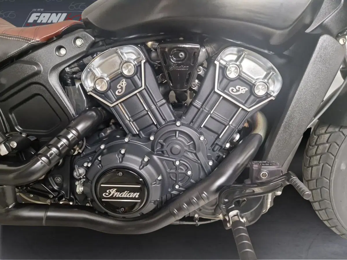 Indian Scout 1133 Bobber (2018 - 20) (6)