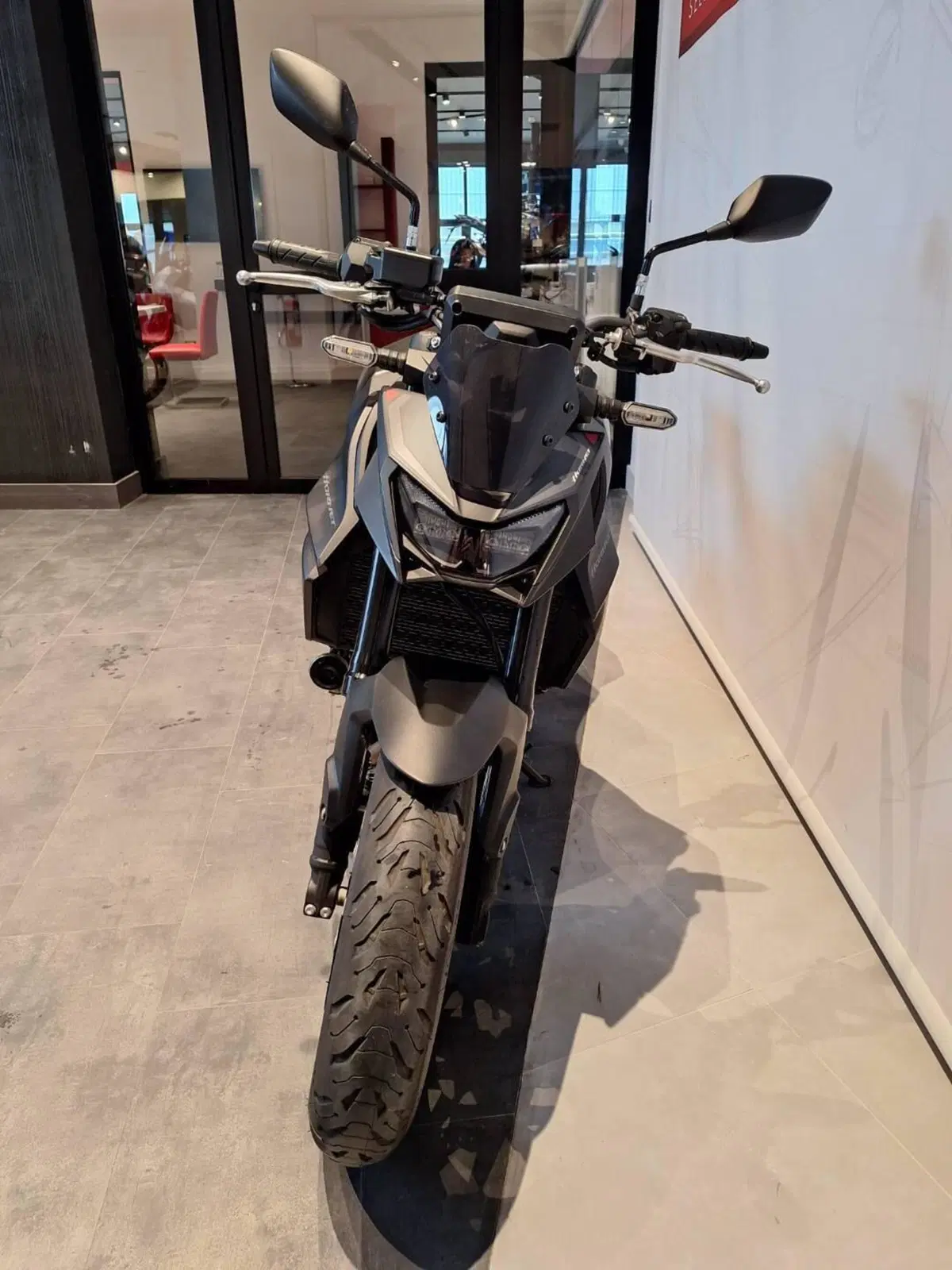 Honda CB 750 Hornet (2025) (5)