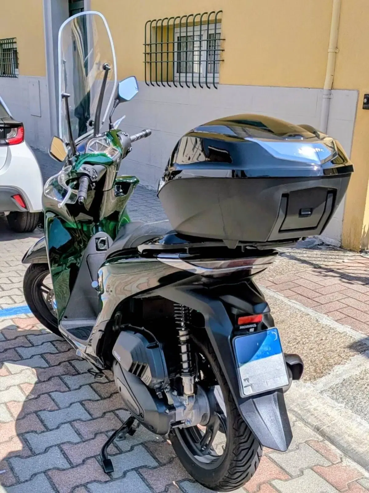 Honda SH 150i (2024 - 25) (2)