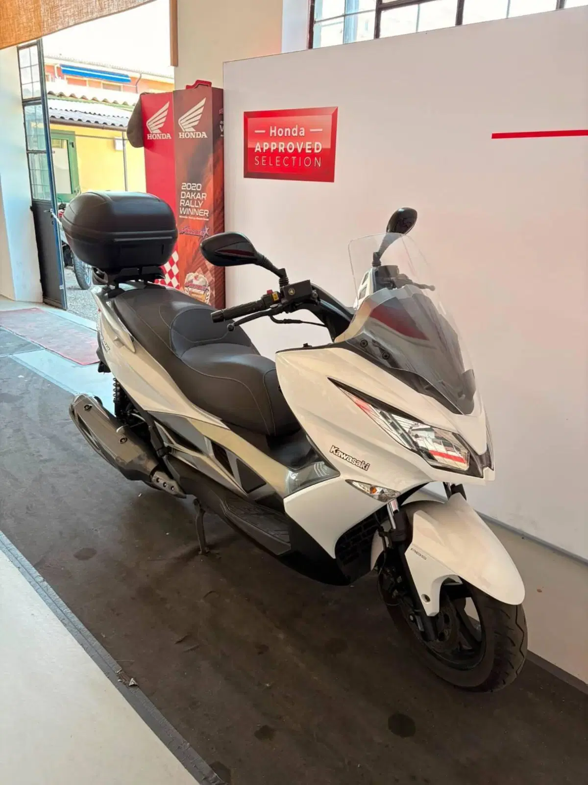 Kawasaki J 300 ABS (2014 - 16) (3)