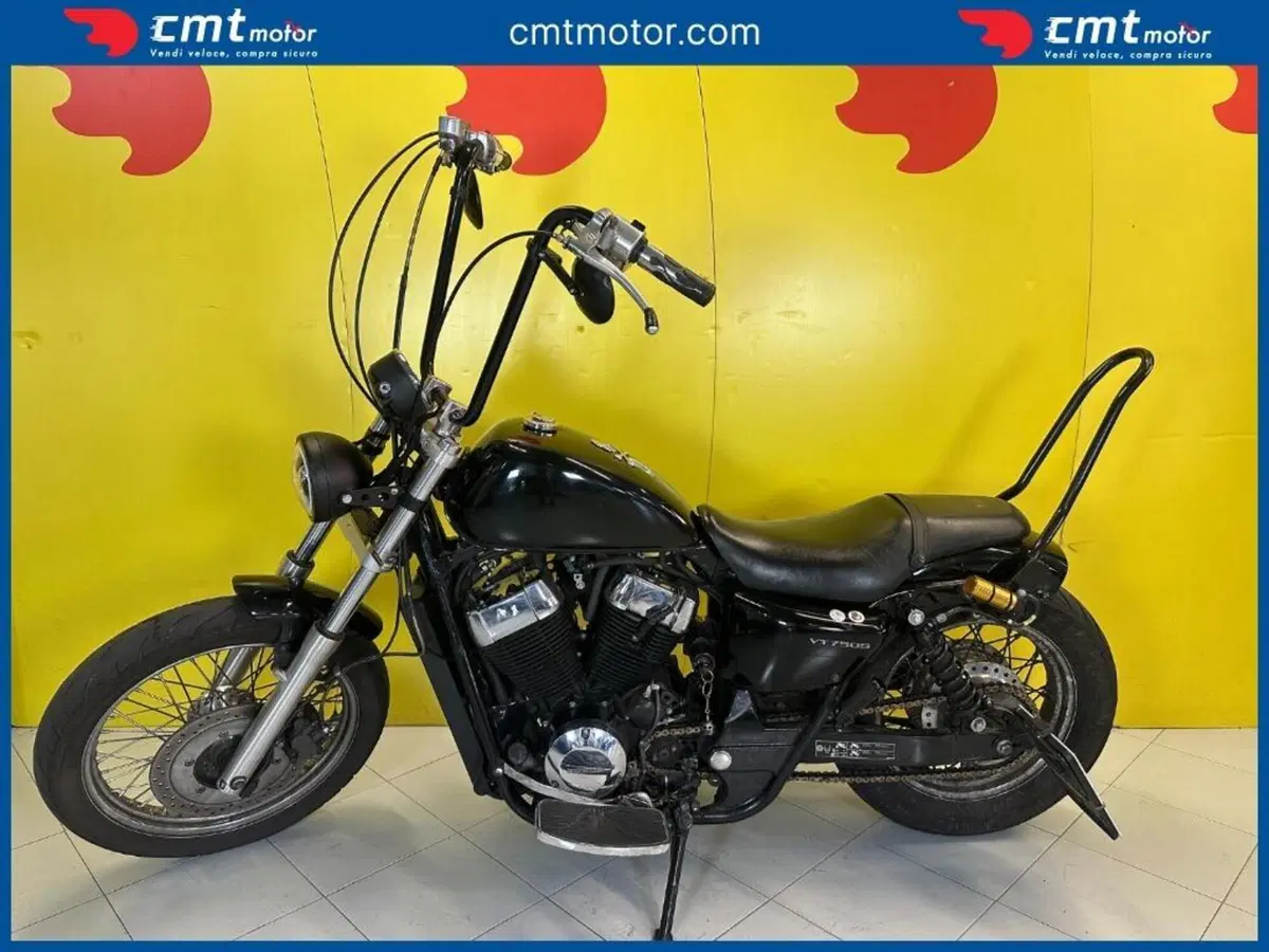 Honda VT 750S Shadow Black Spirit (3)