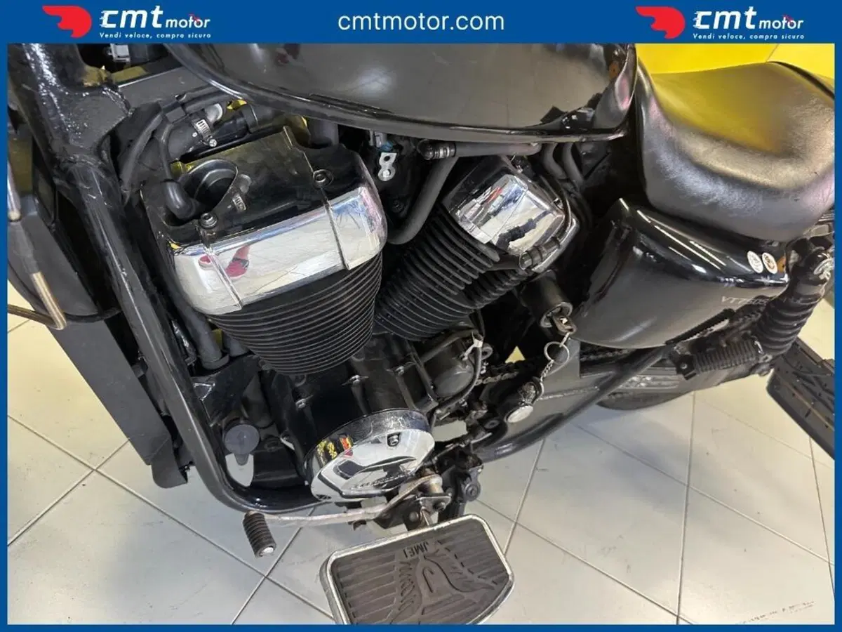 Honda VT 750S Shadow Black Spirit (7)