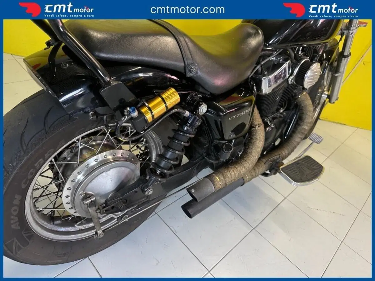 Honda VT 750S Shadow Black Spirit (8)
