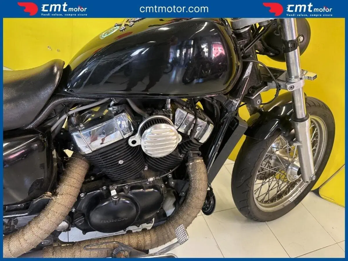 Honda VT 750S Shadow Black Spirit (9)