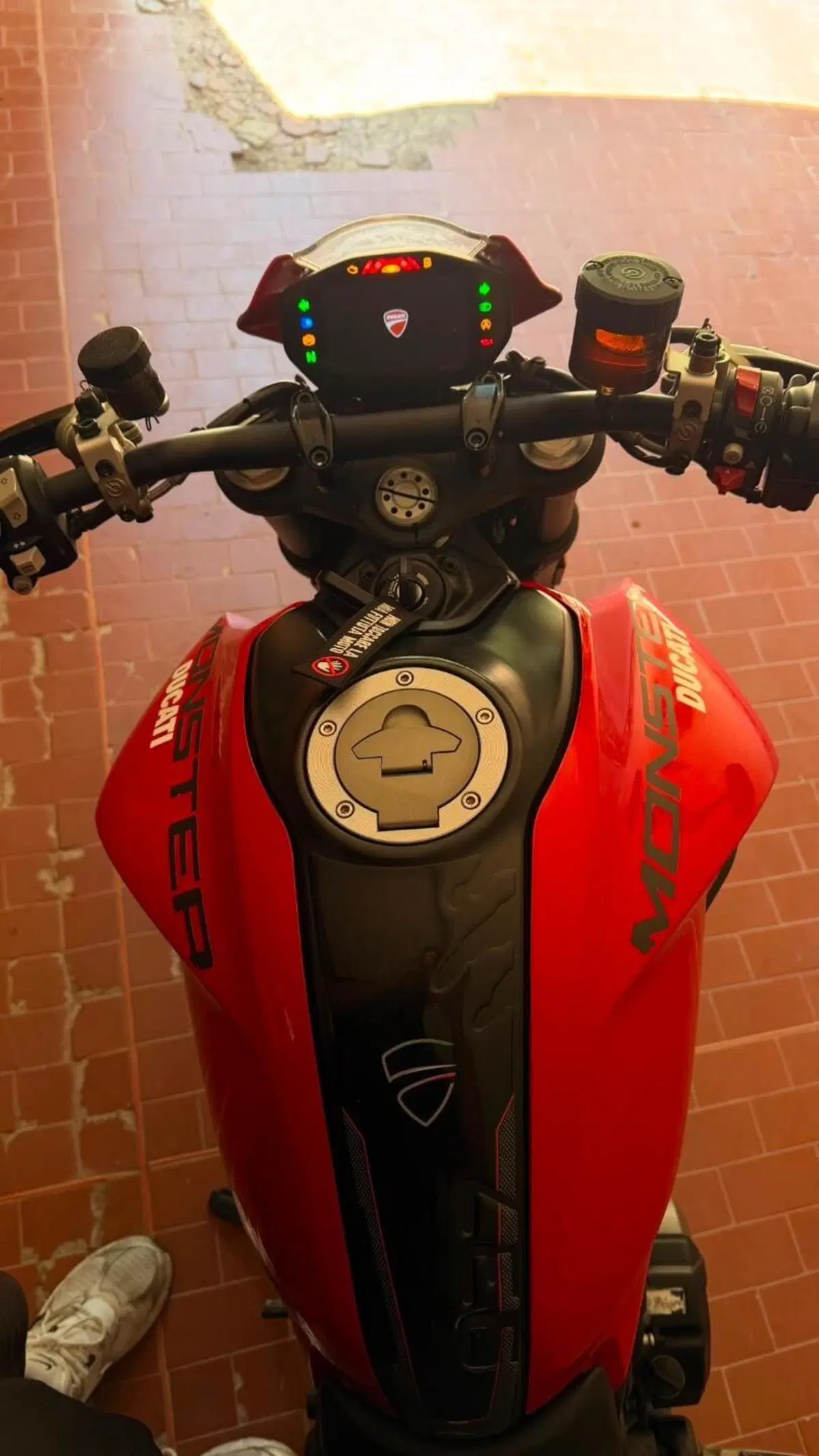 Ducati Monster 937 (2021 - 25) (7)