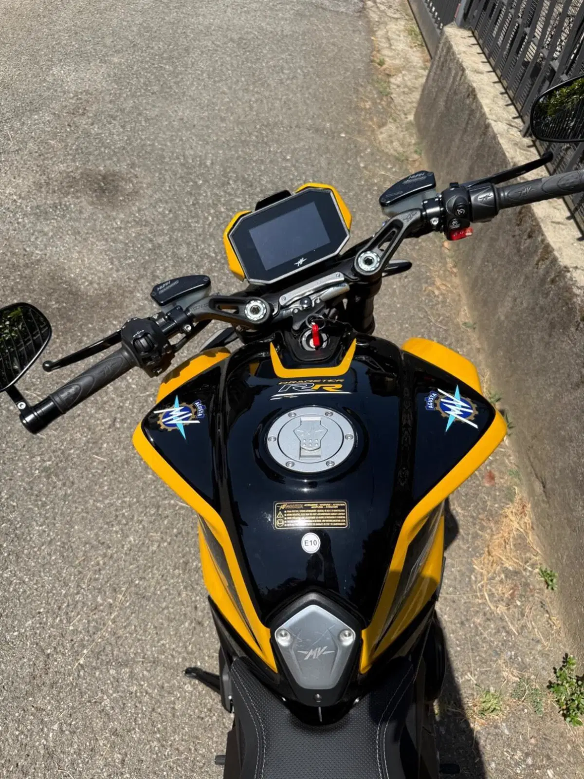 MV Agusta Dragster 800 RC SCS (2022 - 25) (2)