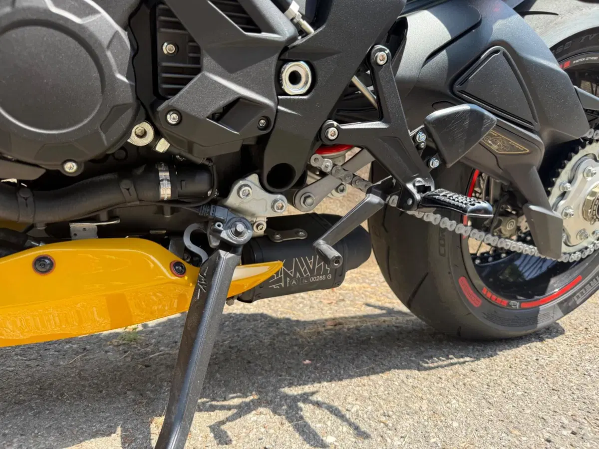 MV Agusta Dragster 800 RC SCS (2022 - 25) (4)