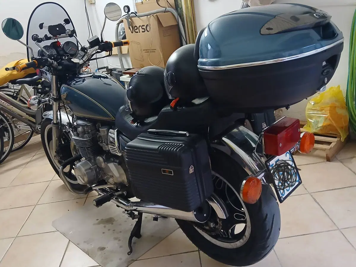 Honda Castom.