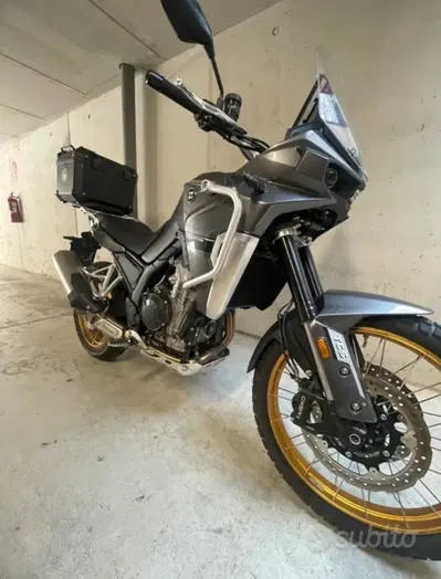 Kove 800X Pro (2026) usata
