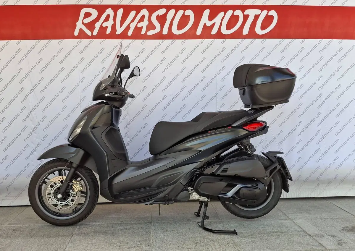 Piaggio Beverly 400 ABS-ASR (2021 - 24) (2)