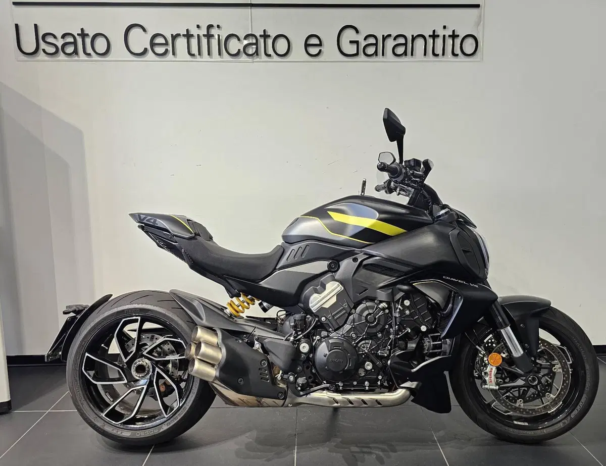 Ducati Diavel V4 (2023 - 26) (2)