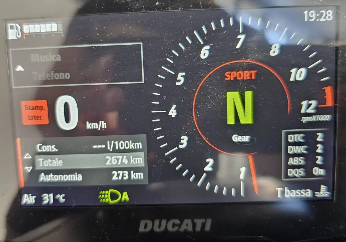 Ducati Diavel V4 (2023 - 26) (5)