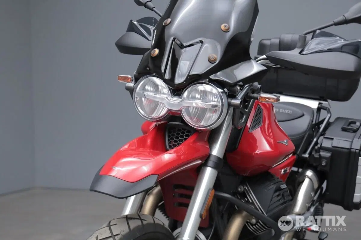 Moto Guzzi V85 TT (2021 - 23) (6)