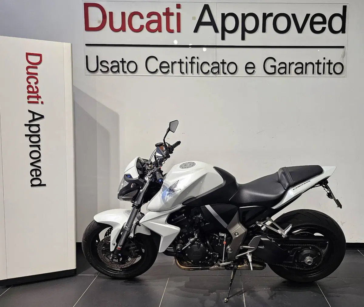 Honda CB 1000 R (2008 - 10) (11)