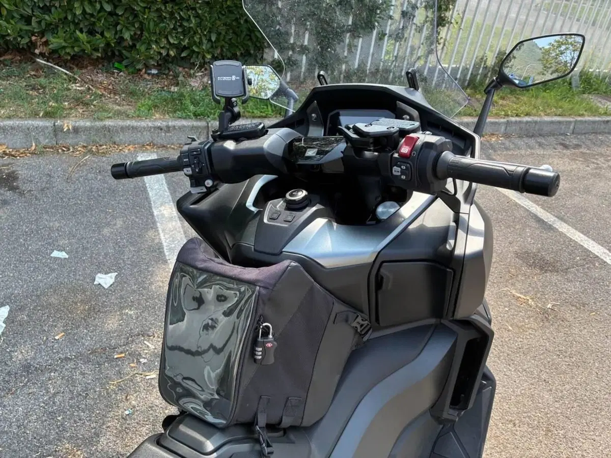 Honda Forza 750 DCT Special Edition (2024) (2)