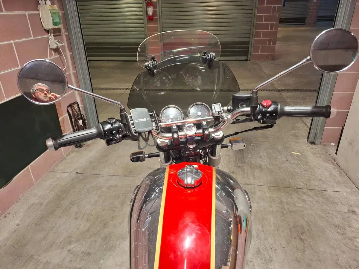Royal Enfield Interceptor 650 (2021 - 26) (9)