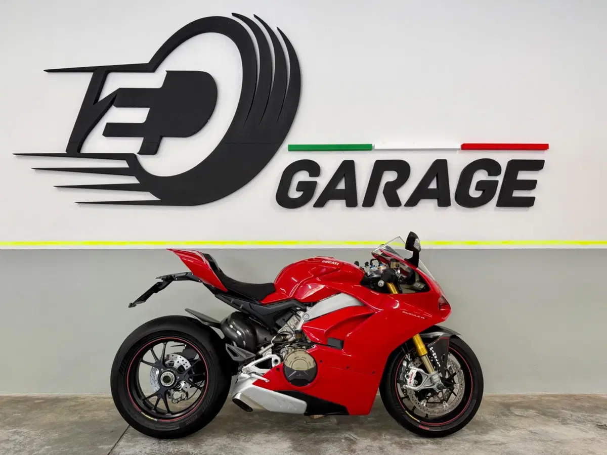 Ducati Panigale V4 S 1100 (2018 - 19)