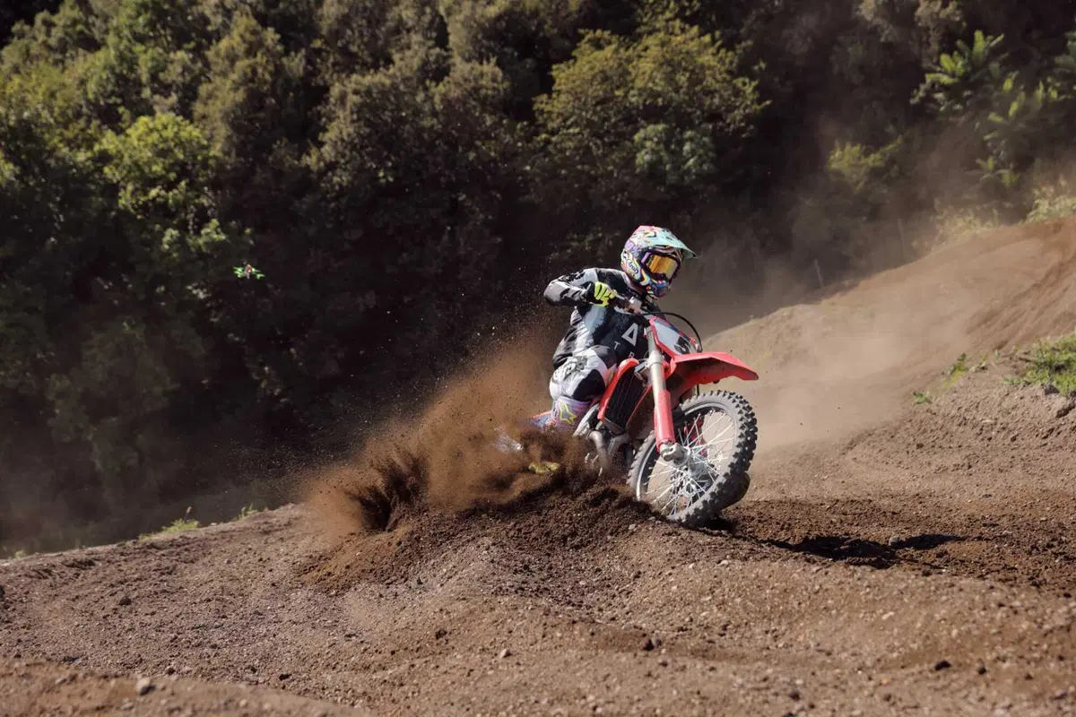Honda CRF 450R 2027: c'è una nuova regina nel mondo off road? [VIDEO e GALLERY]] (5)