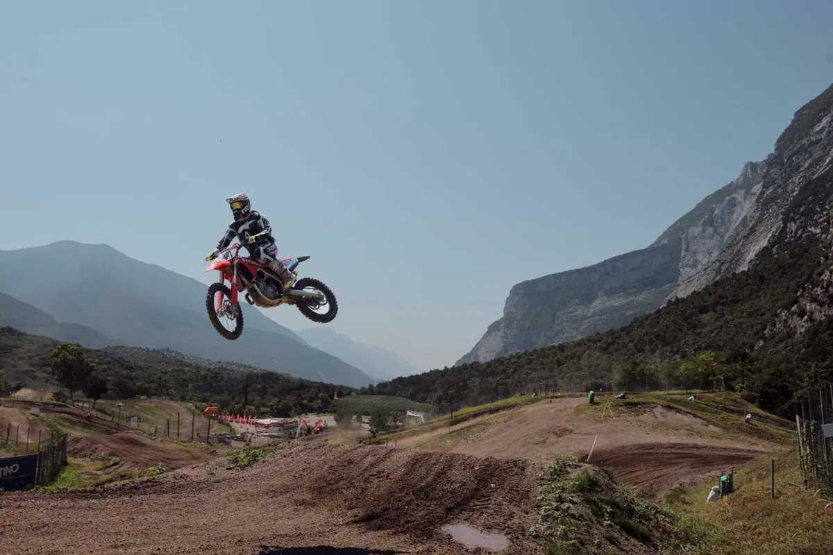 Honda CRF 450R 2027: c'è una nuova regina nel mondo off road? [VIDEO e GALLERY]] (7)