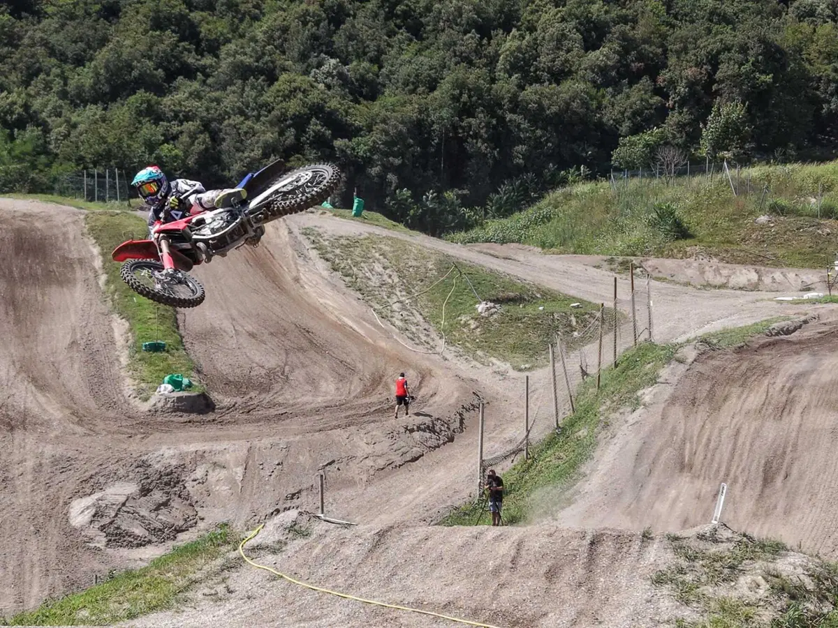 Honda CRF 450R 2027: c'è una nuova regina nel mondo off road? [VIDEO e GALLERY]] (10)