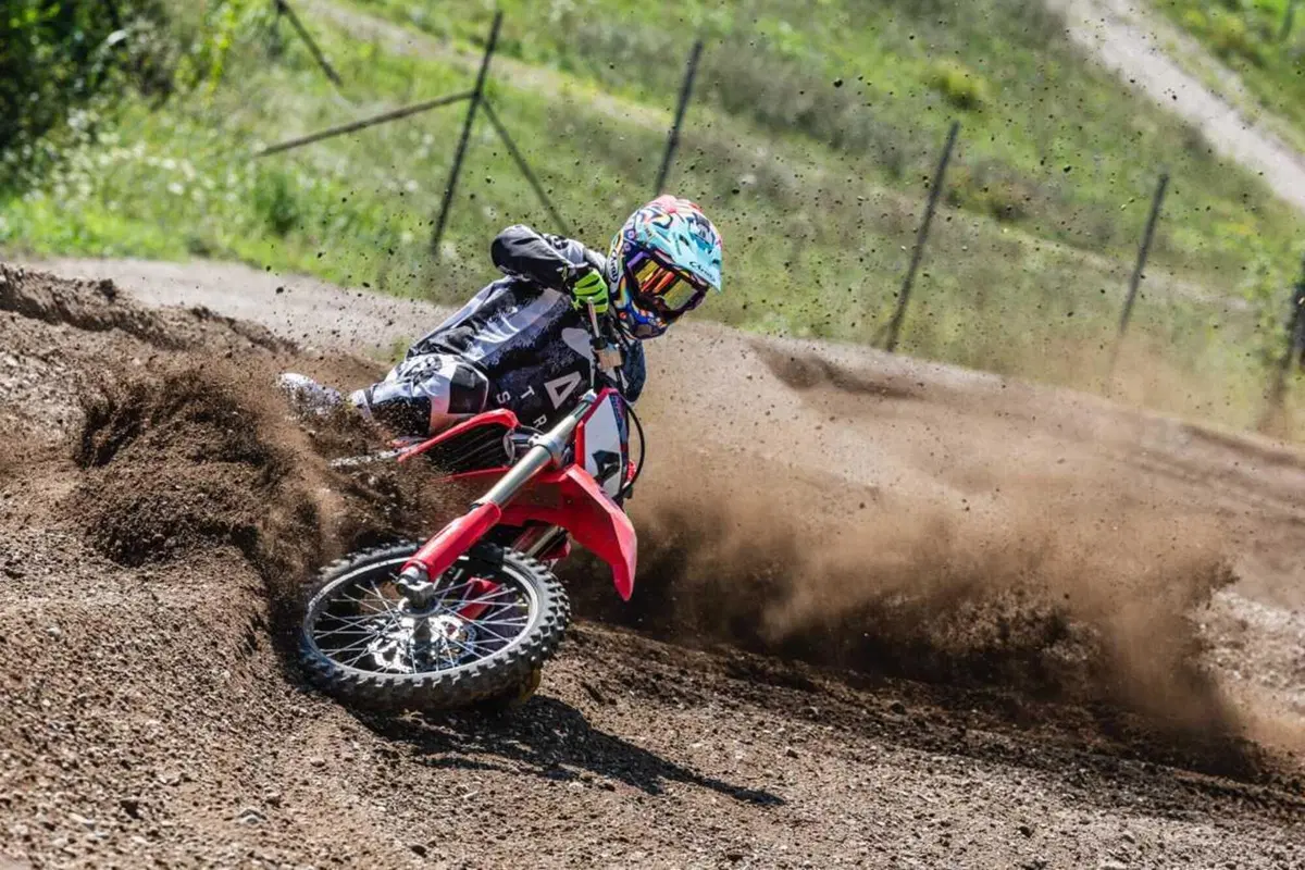 Honda CRF 450R 2027: c'è una nuova regina nel mondo off road? [VIDEO e GALLERY]] (15)