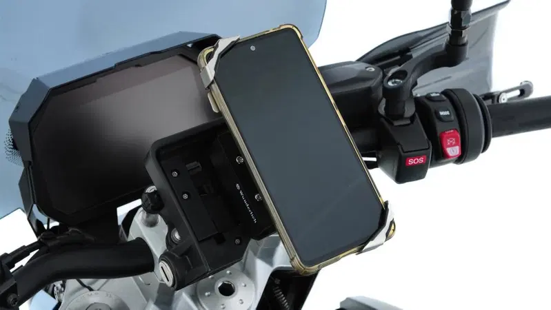 Le 5 infrazioni che puoi commettere senza saperlo usando lo smartphone come navigatore