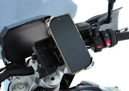 Le 5 infrazioni che puoi commettere senza saperlo usando lo smartphone come navigatore